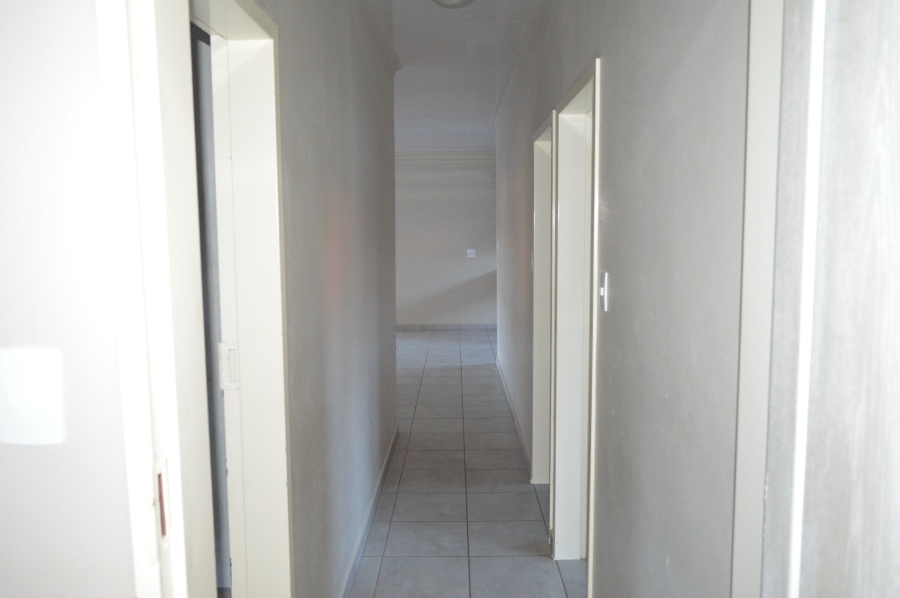 3 Bedroom Property for Sale in Flamwood North West